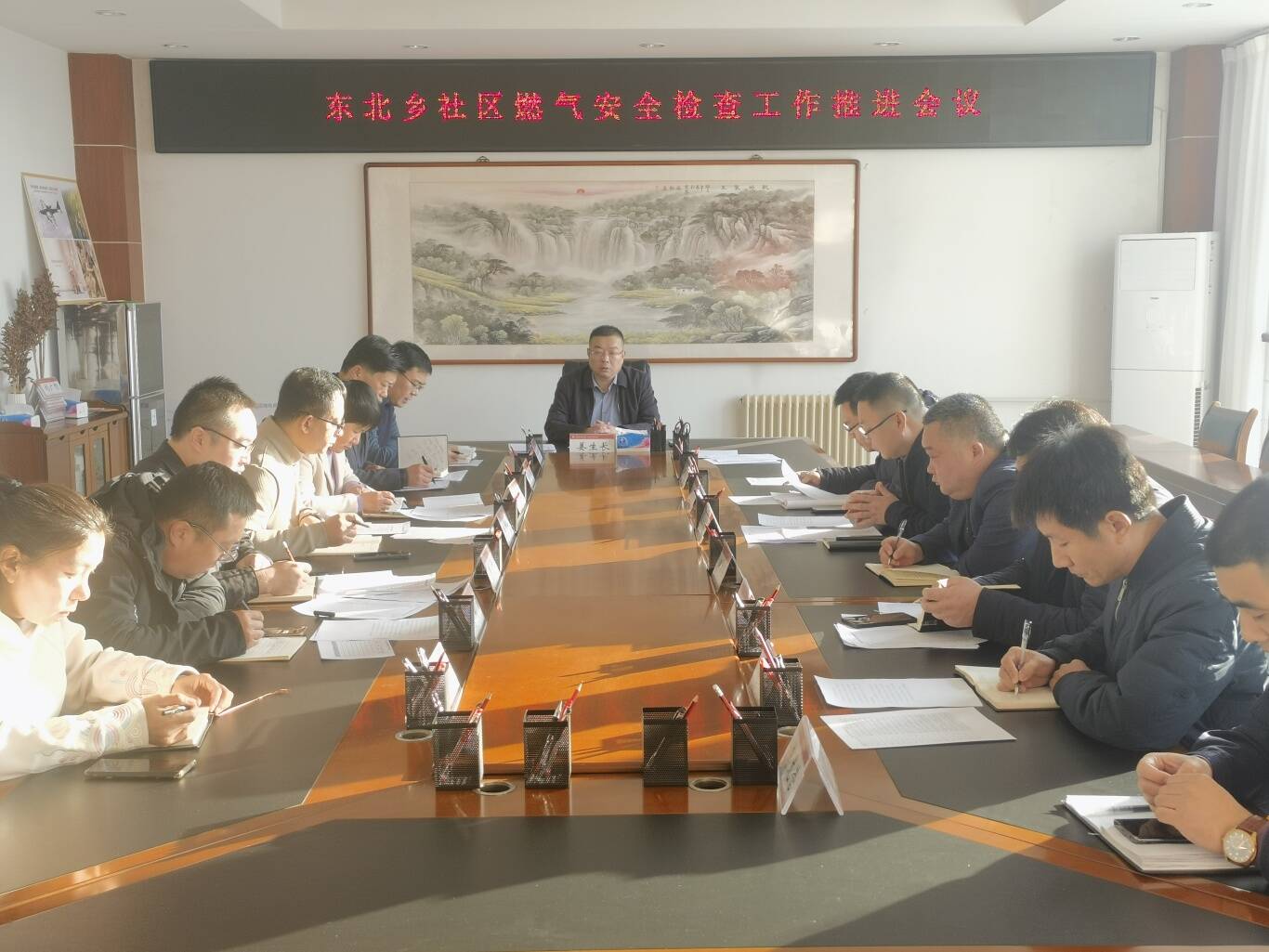 以“取暖热度”呵护“民生温度”PG电子麻将胡了试玩潍坊高密：(图2)